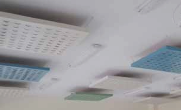 El alumnado del CIFO elabora islas para mejorar la acústica en el aula